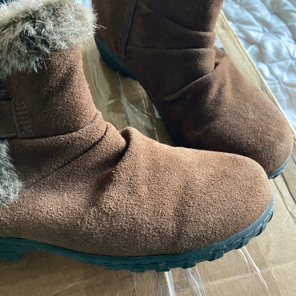 Women’s suede boots - Picture 6 of 8